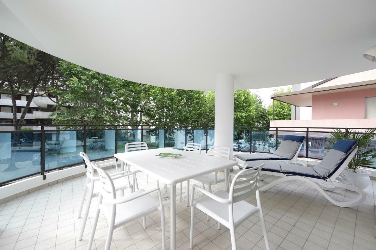 Skyresidence Lignano Sabbiadoro Exterior photo
