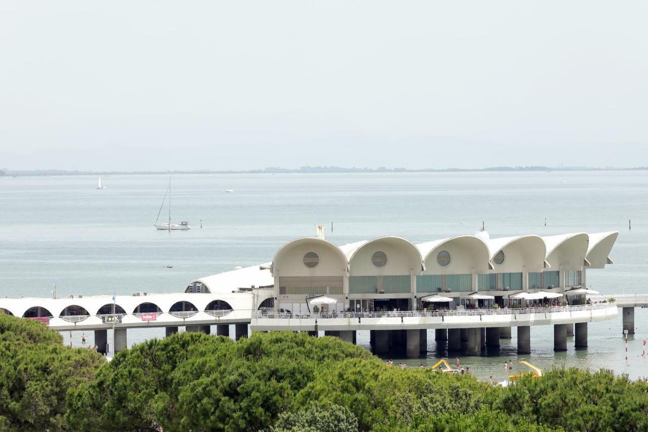 Skyresidence Lignano Sabbiadoro Exterior photo