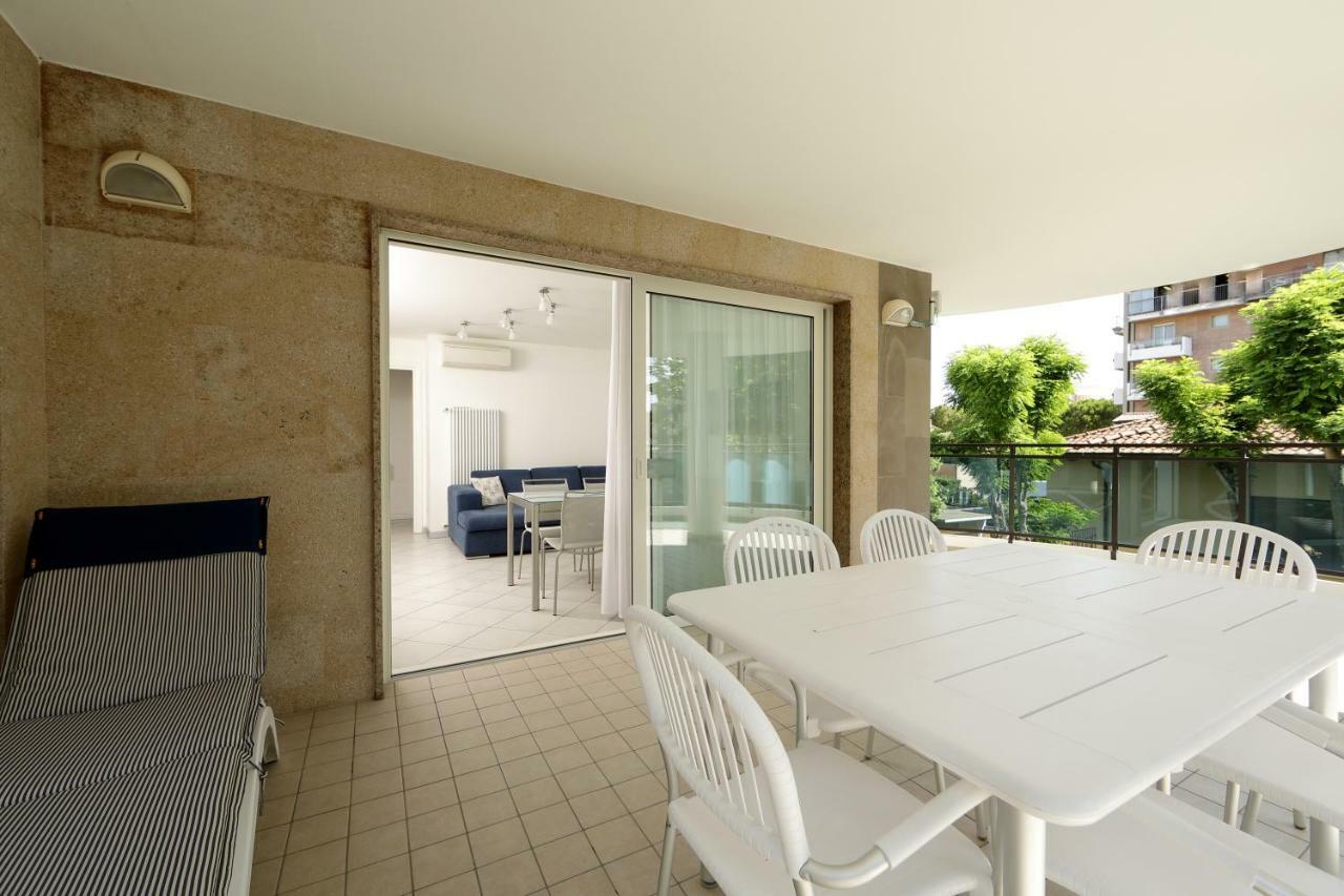 Skyresidence Lignano Sabbiadoro Exterior photo