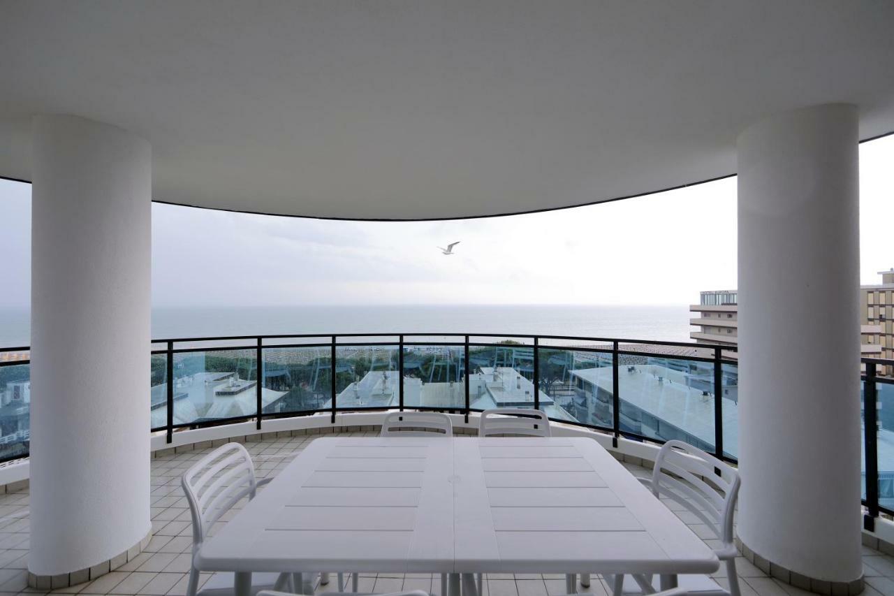 Skyresidence Lignano Sabbiadoro Exterior photo